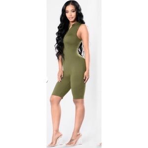 FASHION NOVA OLIVE GREEN JUMPSUIT